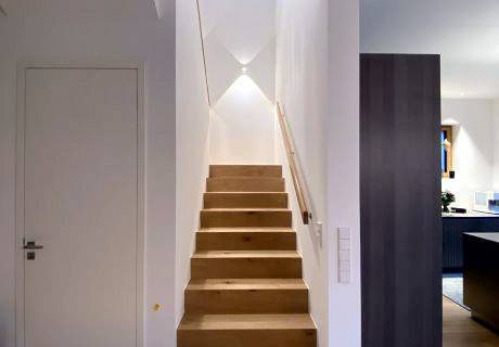 neubau-massivhaus-podesttreppe-faltwerk-os_original