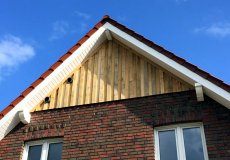 08_einfamilienhaus-neubau-detail-landhaus-giebel-holzverkleidung