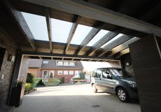 35_einfamilienhaus-neubau-detail-carport-glas-ausschnitt