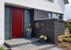 80_einfamilienhaus-neubau-detail-moderner-eingangsbereich-architektur