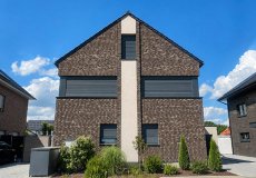 einfamilienhaus-2-5-geschosse-satteldach-giebelstaendig-zur_strasse-6